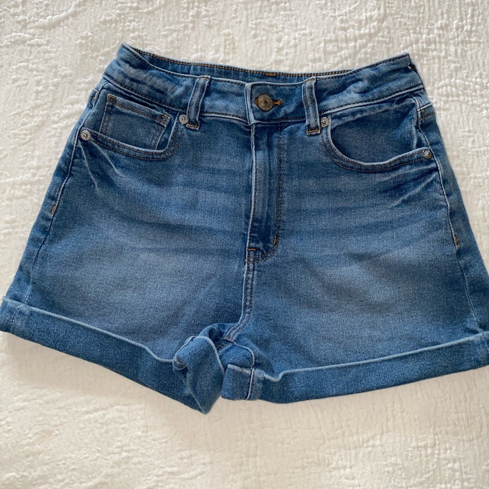 American Eagle Mom Short